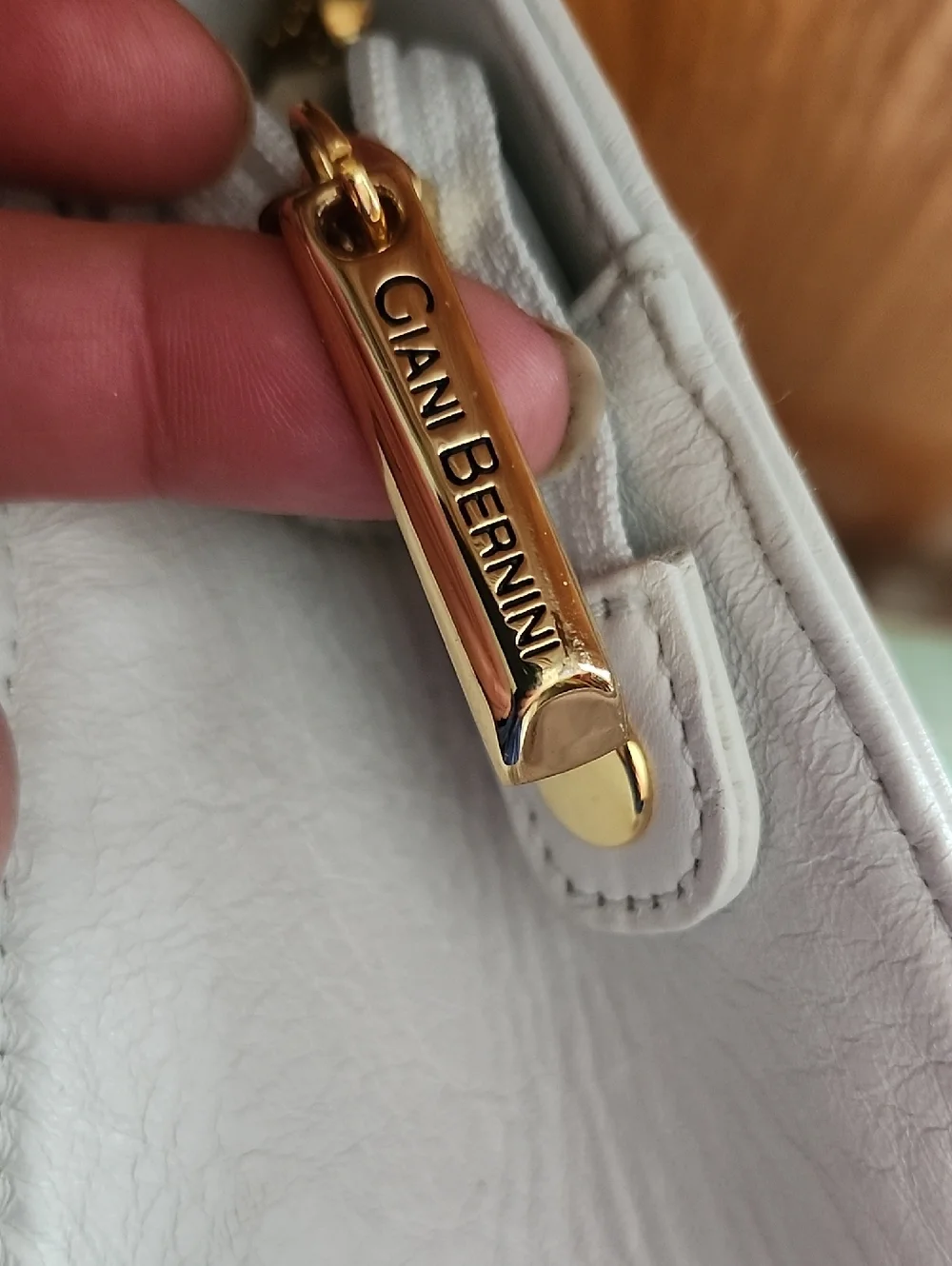 Giani Bernini White Leather Clutch with Gold Hardware